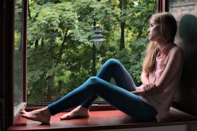 ミラーリングしてくる女性の心理とは何か？